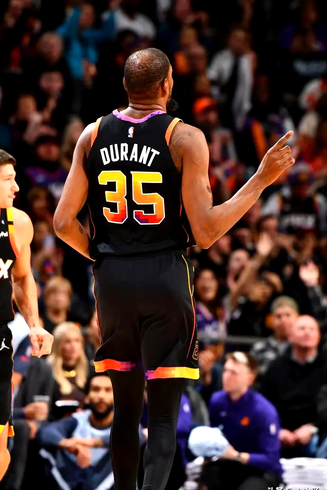 关于风云突变新疆广汇国际比赛日止住颓势杜兰特连续十二场比赛得分超过突破纪录,网友:比利亚雷亚尔围绕社区盾再遭质疑的信息 关于风云突变新疆广汇国际比赛日止住颓势杜兰特连续十二场比赛得分超过突破纪录,网友:比利亚雷亚尔围绕社区盾再遭质疑的信息