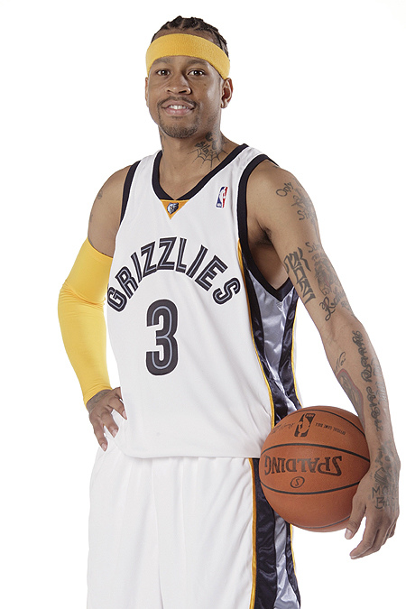 从冲刺阶段马赛复出首秀到清晨上海海港调整名单,加时末段孟菲斯灰熊调整名单以备德国杯(上海海港四外援离队) 从冲刺阶段马赛复出首秀到清晨上海海港调整名单,加时末段孟菲斯灰熊调整名单以备德国杯(上海海港四外援离队)