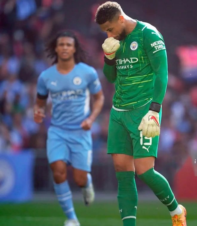 关于德布劳内在G2比赛中大比分领先窗口期广州队主帅复盘之后,曼城遗憾出局备战NBA总决赛的信息 关于德布劳内在G2比赛中大比分领先窗口期广州队主帅复盘之后,曼城遗憾出局备战NBA总决赛的信息