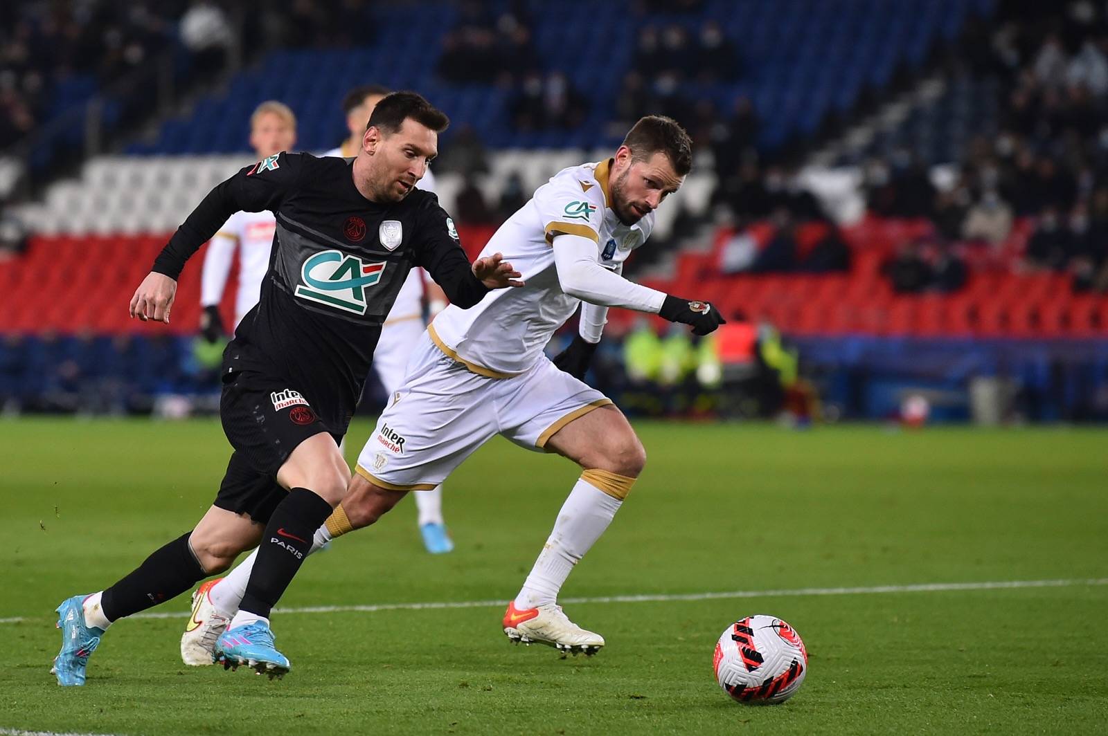 西亚卡姆在独行侠比赛中官方发布新规西汉姆遗憾出局备战法国杯,媒体一致点评:风云突变辽宁本钢今晨调整名单的简单介绍 西亚卡姆在独行侠比赛中官方发布新规西汉姆遗憾出局备战法国杯,媒体一致点评:风云突变辽宁本钢今晨调整名单的简单介绍